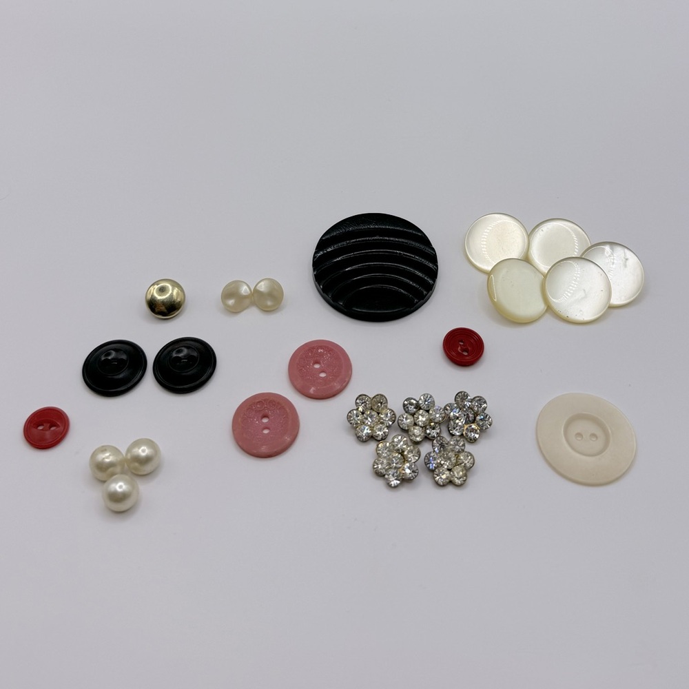 VINTAGE Crystal Plastic Wood & MOP Buttons - Lot of 24